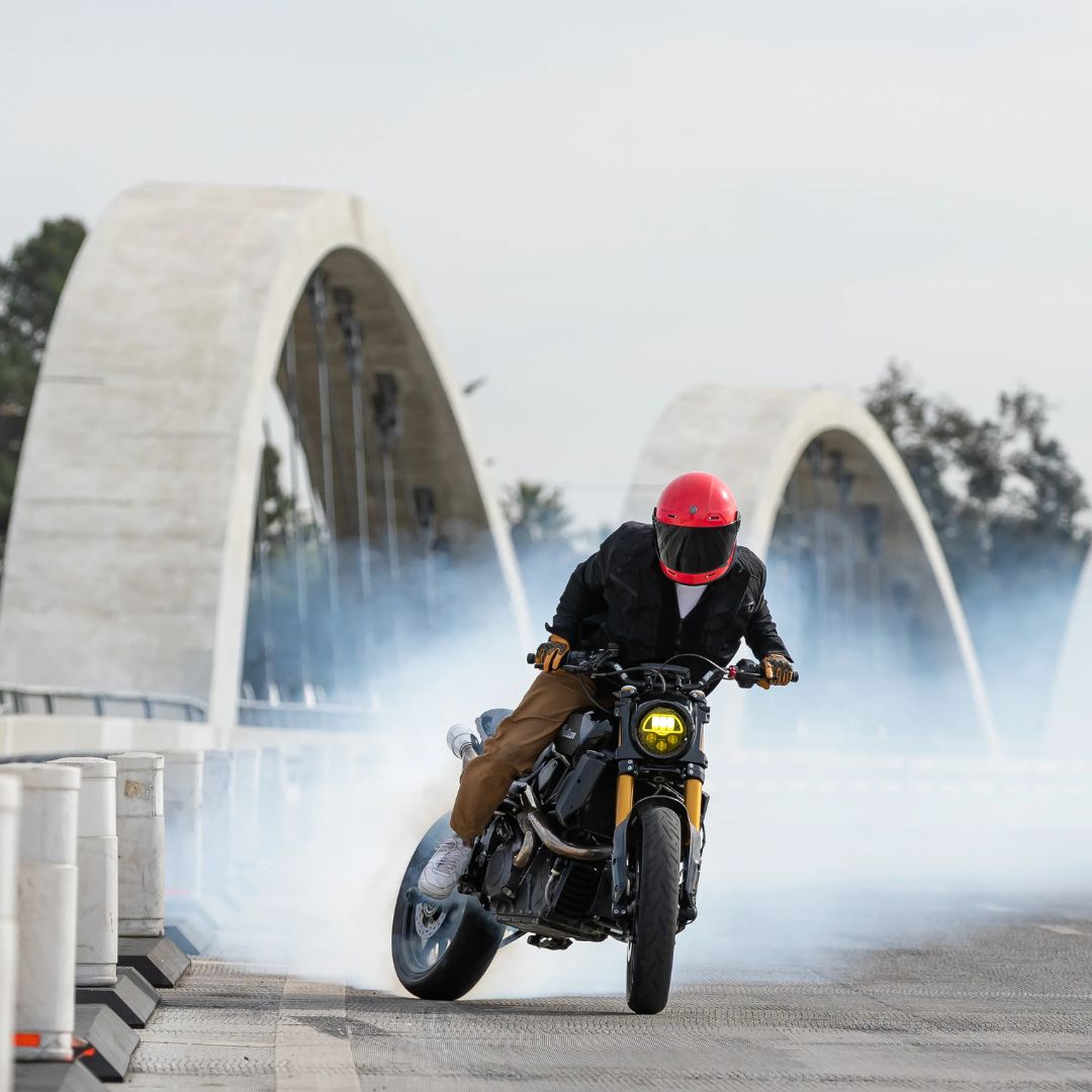 Newport Helmet - Flat Black