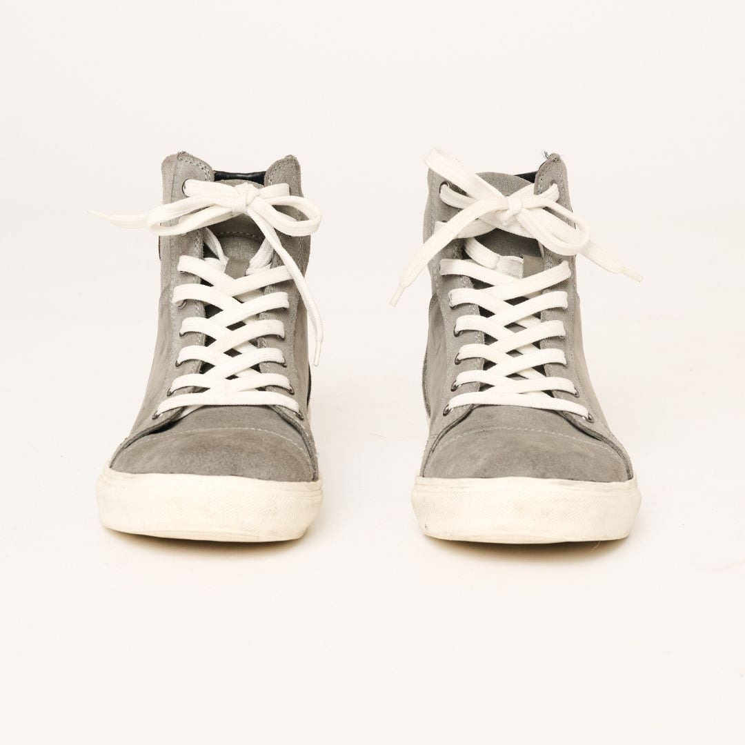 Kickstart - Stone Gray