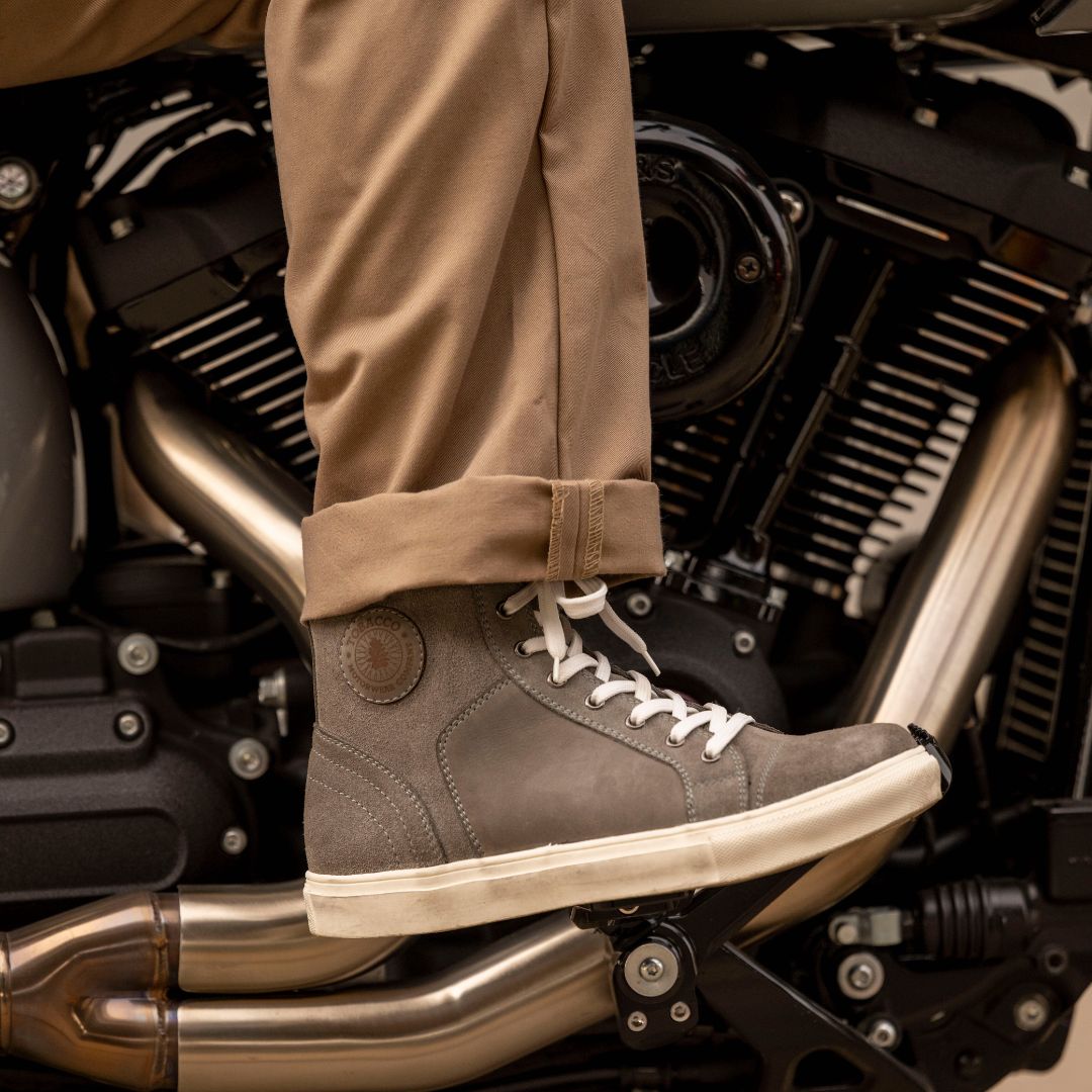 Kickstart - Stone Gray