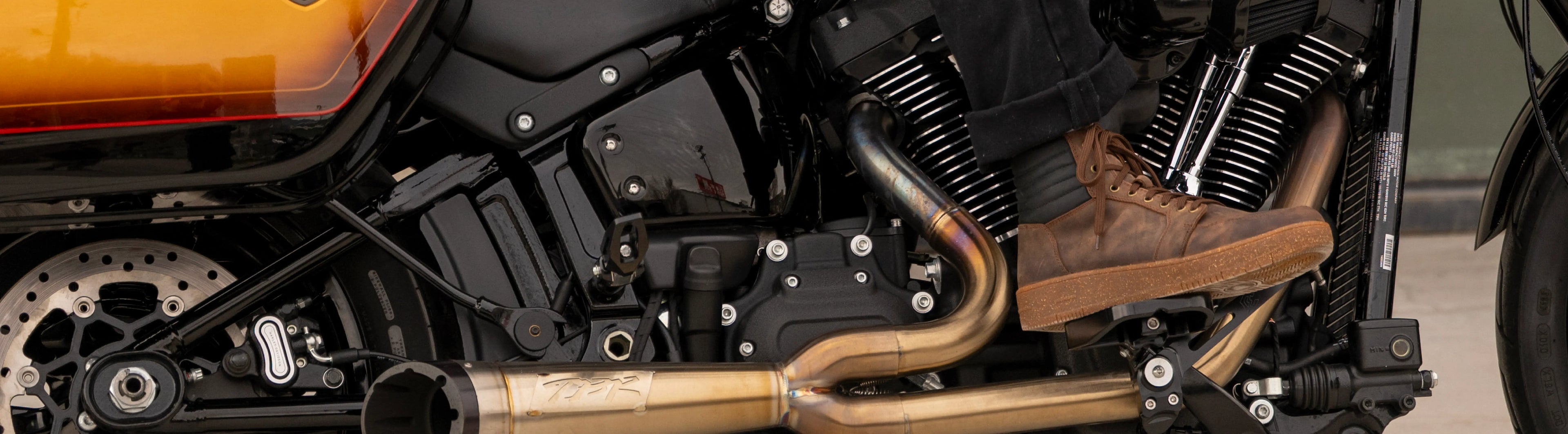 tobacco motor company Motorwear The american tobacco company Black