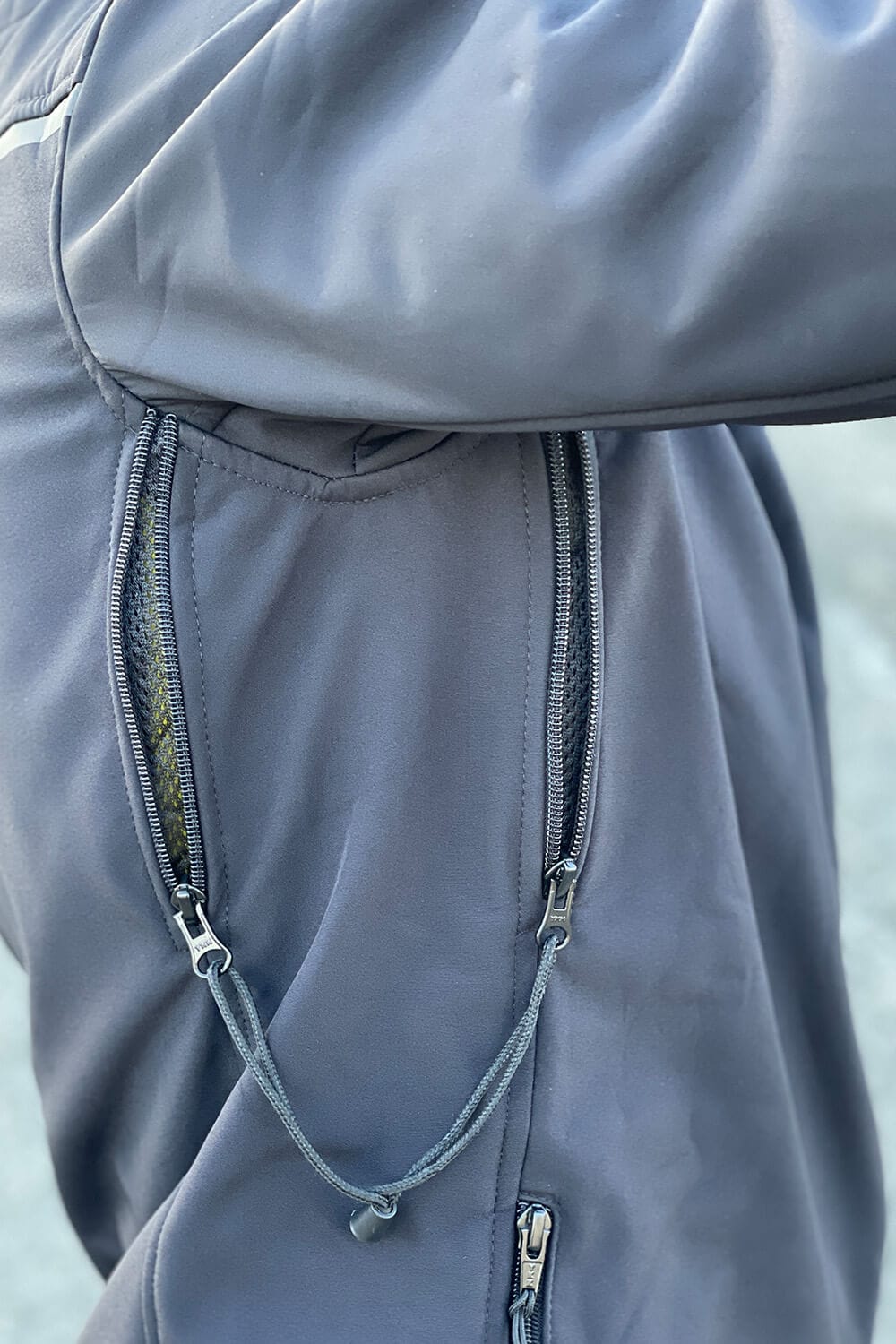 Men's Defiant Hoodie - Black